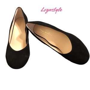 Classic  Black Suede Pump!